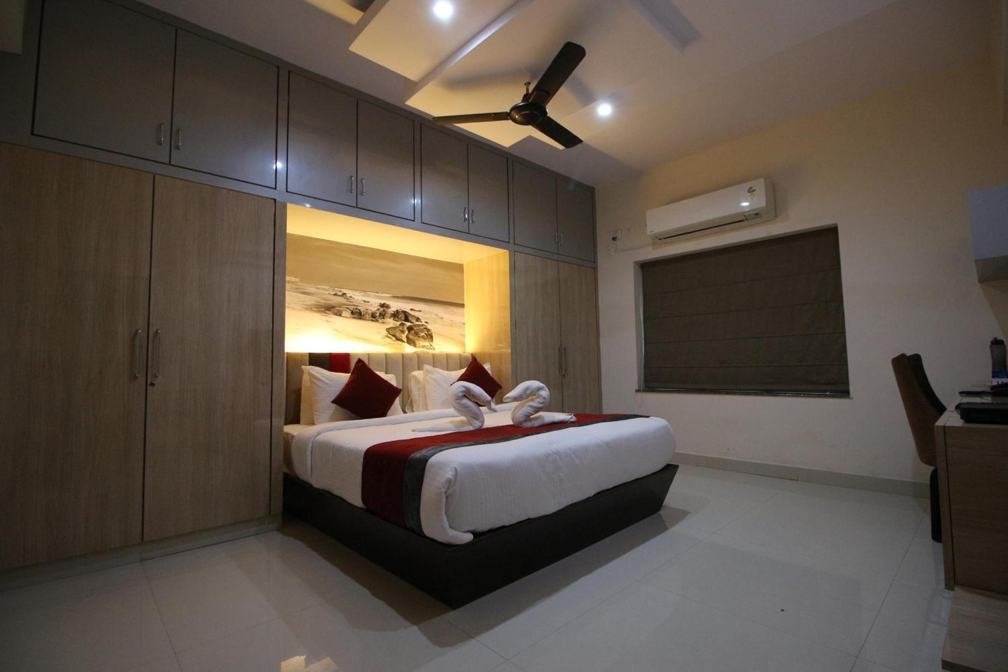 The Butterfly Luxury Serviced Apartments Вишакхапатнам Экстерьер фото