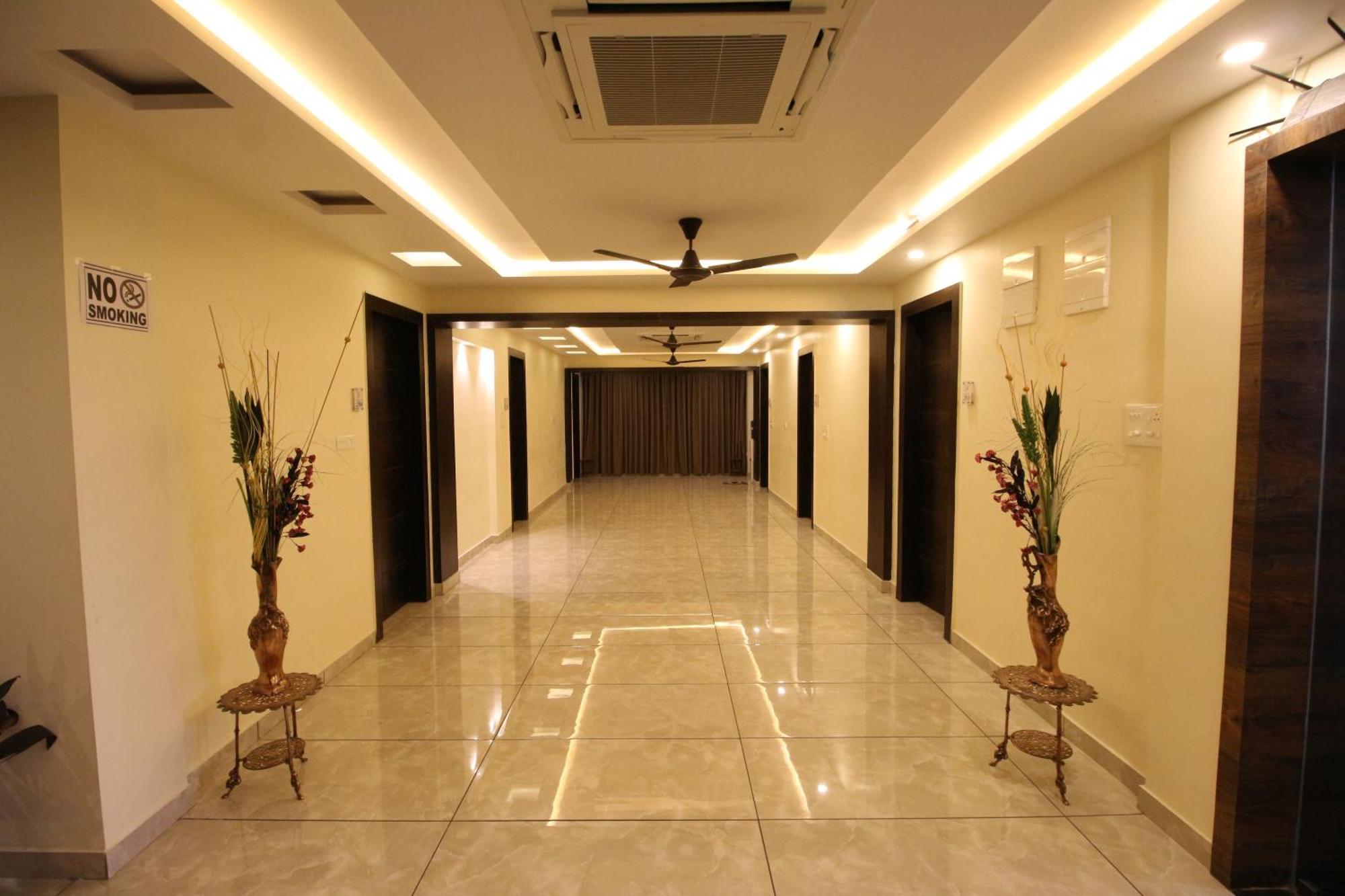 The Butterfly Luxury Serviced Apartments Вишакхапатнам Экстерьер фото