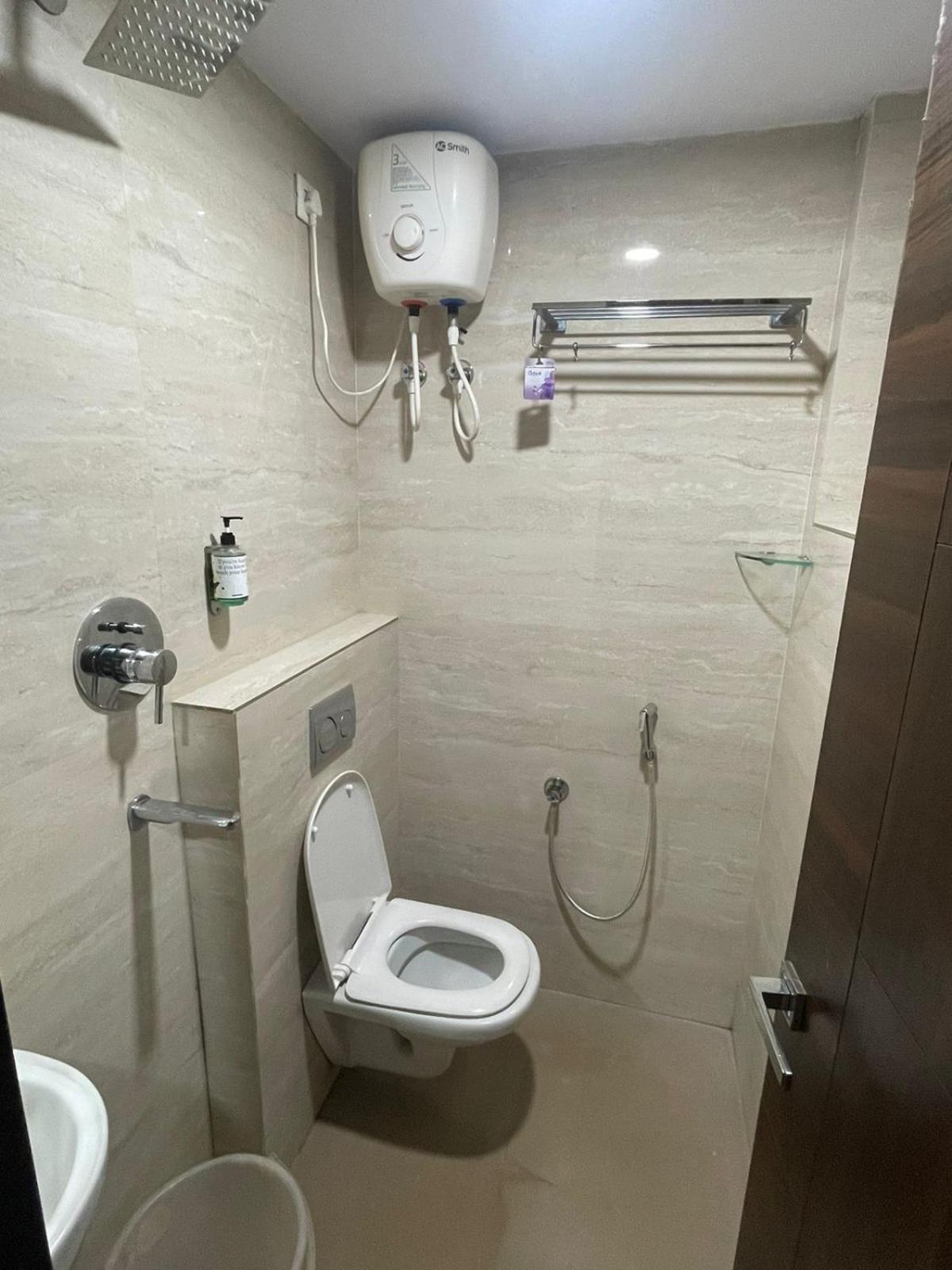 The Butterfly Luxury Serviced Apartments Вишакхапатнам Экстерьер фото